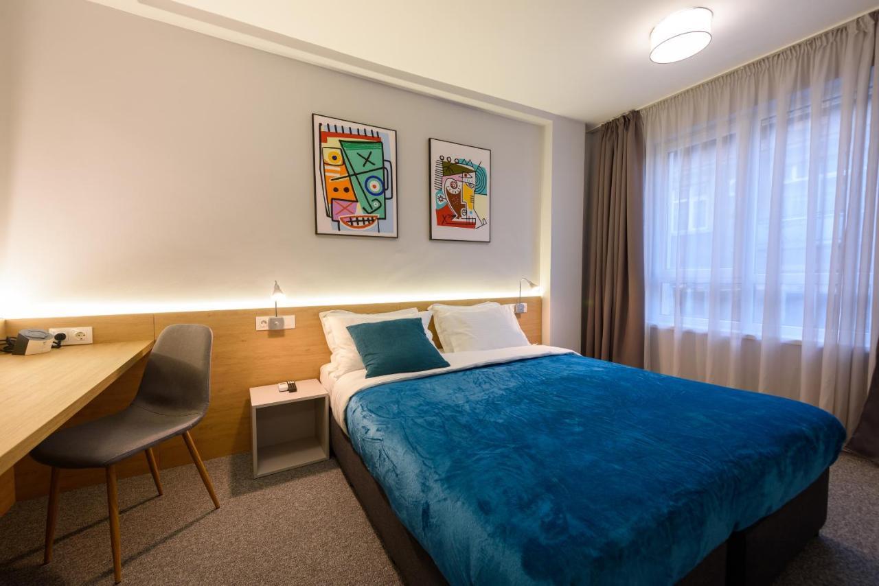 Location Hotel 3*