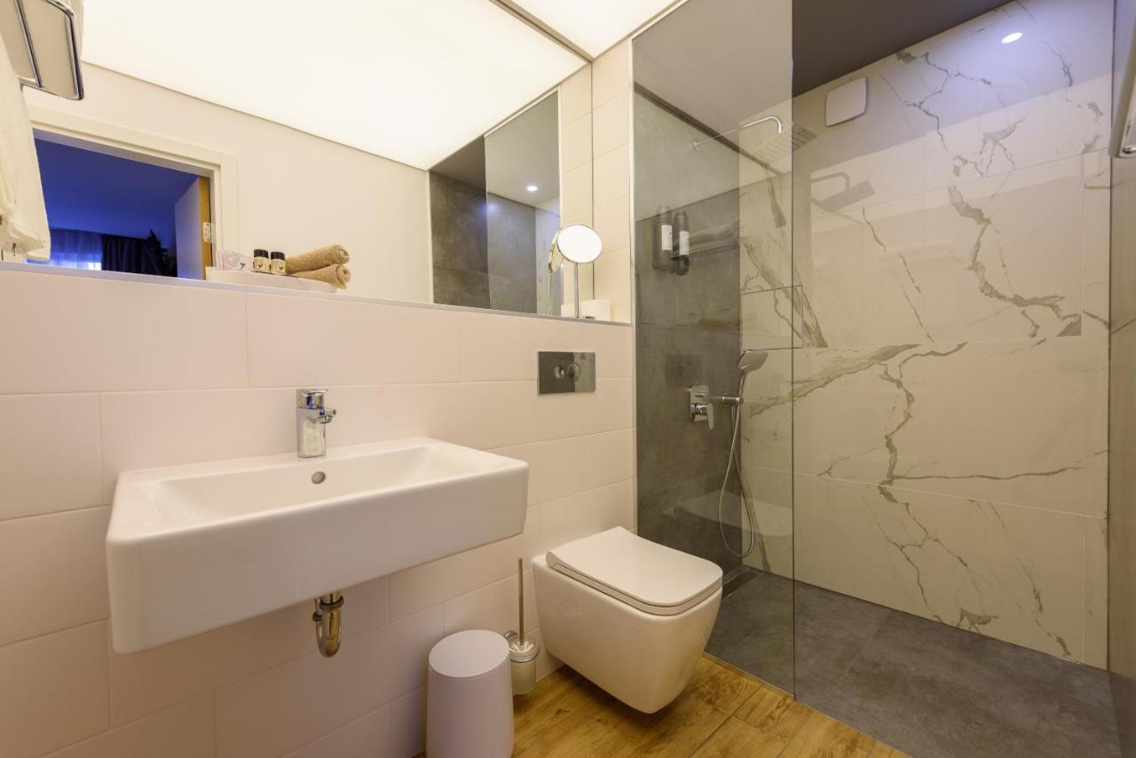 Hotel Location 3*